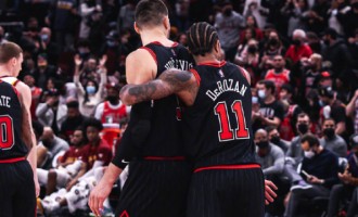 NBA,爱德华兹45分准绝杀尼克斯,森林狼加时逆转登顶东部