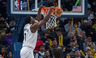 NBA季后赛首轮，爱德华兹42分创纪录，森林狼加时力克太阳抢占先机